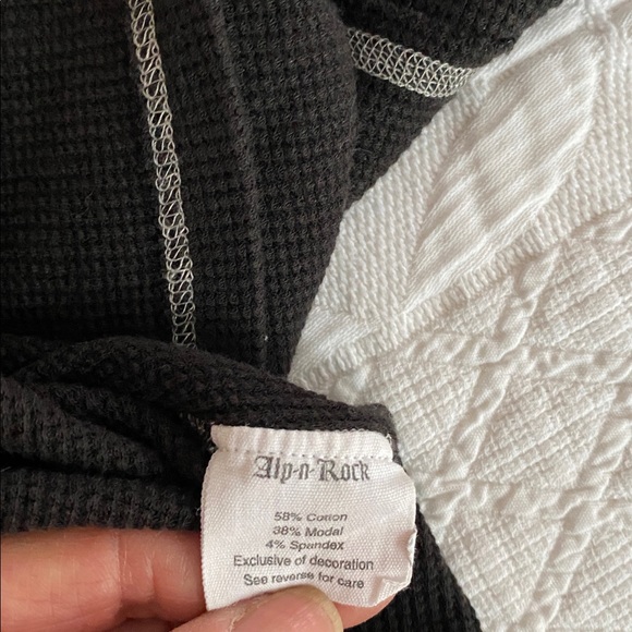 Alp-n-Rock womens Henley size M - Picture 8 of 10